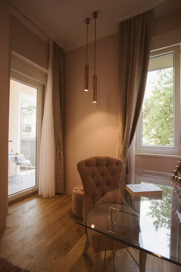 Apartament Izzy *